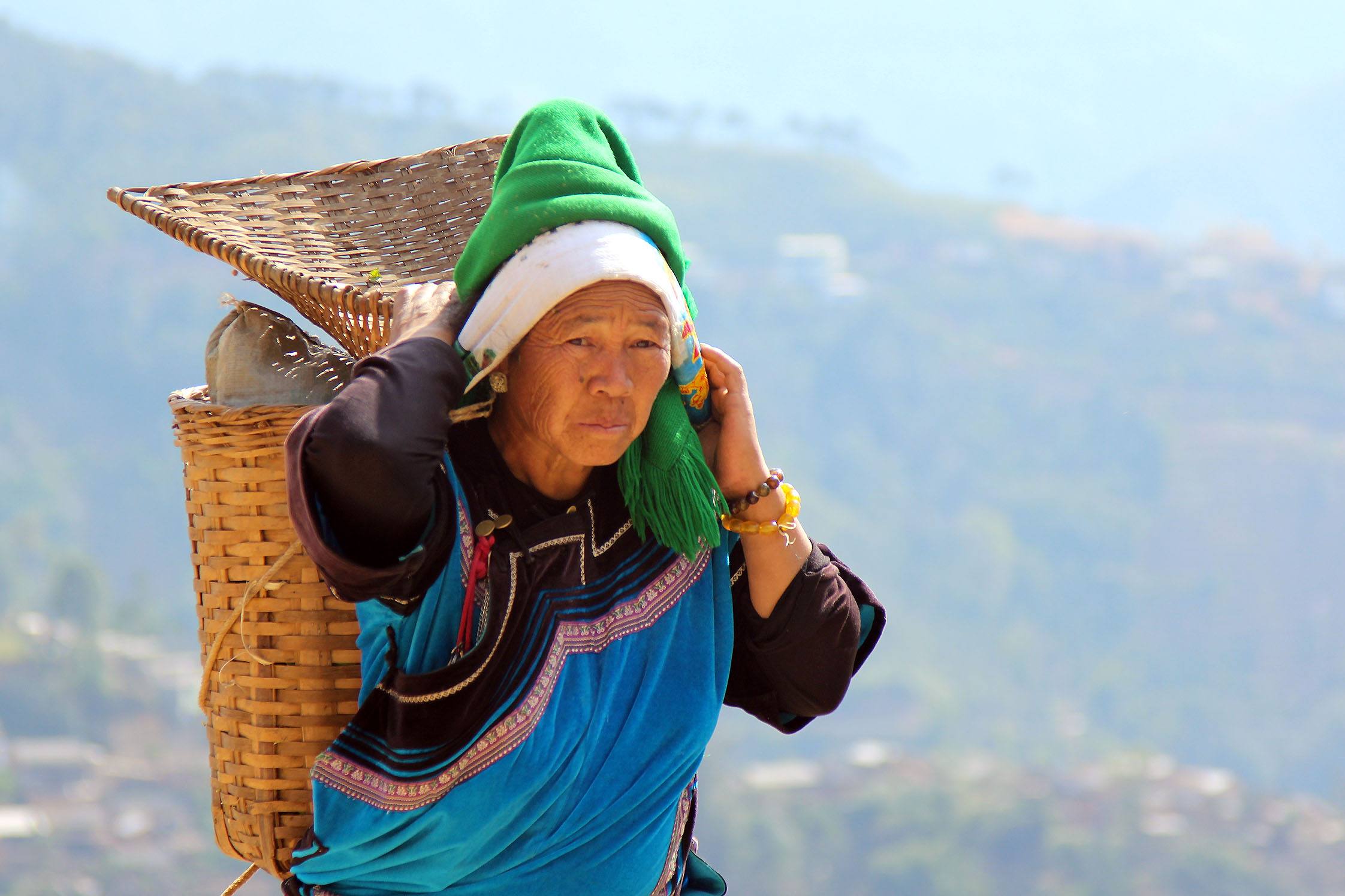 哈尼族傳統(tǒng)醫(yī)療技術(shù)起源的背景