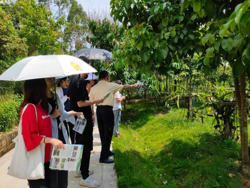 團隊參觀百草園